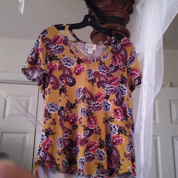Blouse mustard w flowers - Picture 3 of 4